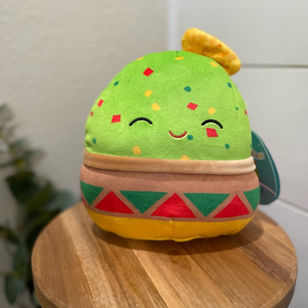 NWT squishmallows “Gideon” guacamole 7” squish from the food squad